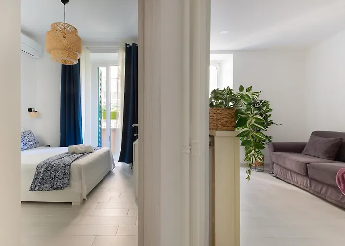 Nextovatican Nyaraló Róma